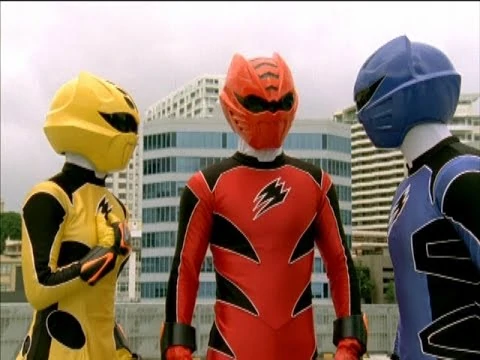 QuantumAgentX's tweet image. Power Rangers Jungle Fury..
#PowerRangers25thAnniversary 
#PowerRangersJungleFury #JungleFuryRed 
#JungleFuryBlue #JungleFuryYellow #Retweet