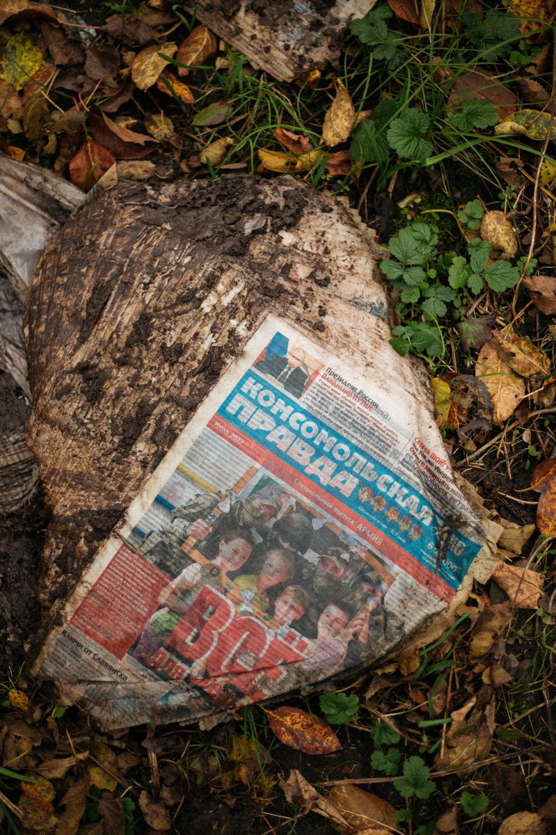 alinatyulyu's tweet photo. Found in a house where #russiansoldiers where living in Synychyne. #ukraine #ua
#standwithukraine #ukrainestrong 
#russiaisaterroriststate #ukrainewar
#donbass #war #russianpropoganda https://t.co/Z6B6GPoOhK