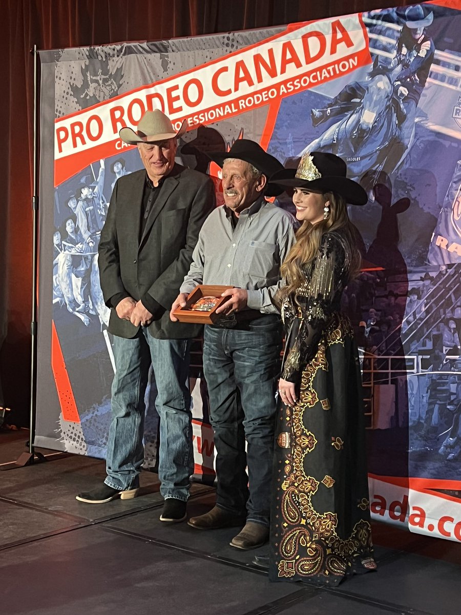 RAMRodeoReport's tweet photo. “Twenty two steps to the stage…but took me 45 years to get here.” 

Ricky Ticky Wanchuk as part of his acceptance speech in winning his first @prorodeocanada Comedy Act of the Year award. https://t.co/nDovQUQfeA