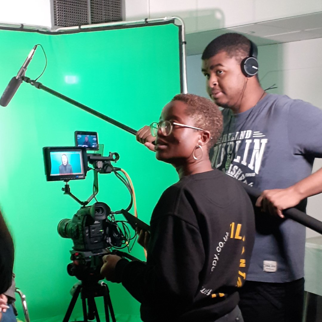 Volunteer Centre Kensington & Chelsea (@volcentre_kandc) on Twitter photo Filming for <a href="/LDNsLifelines/">London's Lifelines</a> is going great with <a href="/FilmanthropyUK/">Filmanthropy</a> 🫶🏽 You can still drop by the Volunteer Centre (W10 5XL) by 3pm to tell your volunteering story, or upload through the London's Lifelines website! 🤝
#vckc #londonslifelines #filmanthropy #volunteer #community Filming for <a href="/LDNsLifelines/">London's Lifelines</a> is going great with <a href="/FilmanthropyUK/">Filmanthropy</a> 🫶🏽 You can still drop by the Volunteer Centre (W10 5XL) by 3pm to tell your volunteering story, or upload through the London's Lifelines website! 🤝
#vckc #londonslifelines #filmanthropy #volunteer #community
