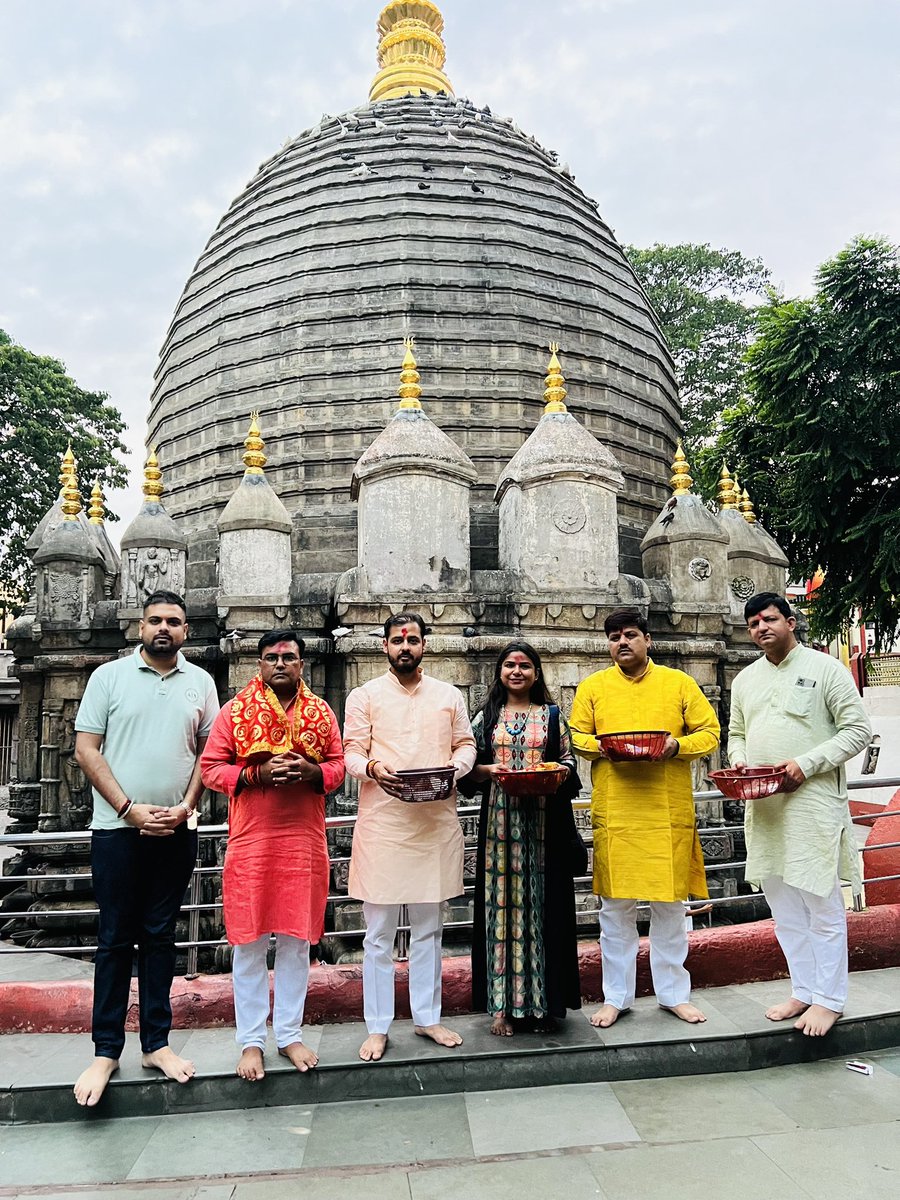 premendraguddu's tweet photo. असम के गुवाहाटी में आज माँ कामाख्या जी के दर्शन पूजन करने का सौभाग्य प्राप्त हुआ।

@blsanthosh @Bhupendraupbjp @idharampalsingh https://t.co/p22jG0X0Rr