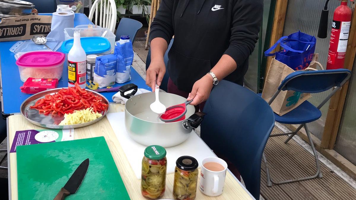 CCA_Camden's tweet photo. Pickle time in our Horticulture hub 🥒
Using produce grown in our community garden and community gardener, Rosel's (pictured below) "special recipe," our Wednesday volunteers have been creating jars of pickles to sell this Winter🫙
#PickleTime #CCA #Produce https://t.co/QrMd7nVM7d