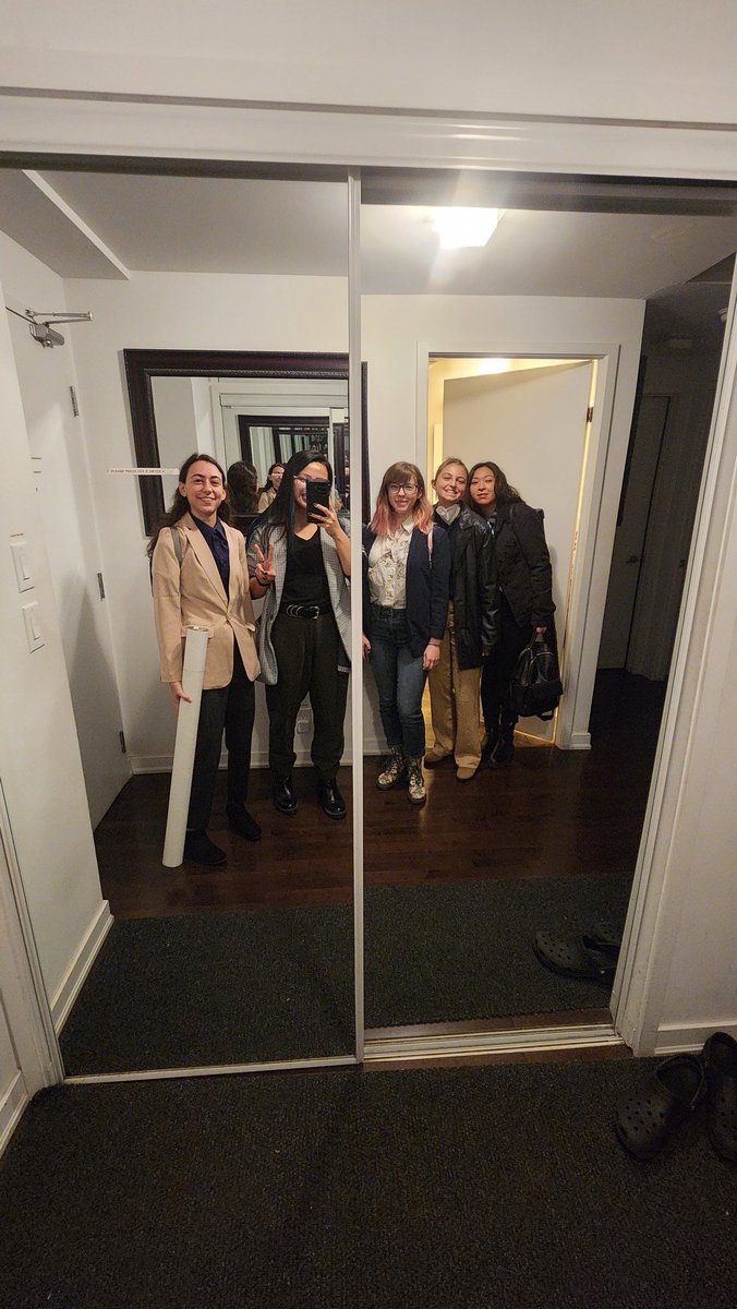 TheKhanine's tweet image. VT Paleo Gal Pals ready to tackle #SVP2022 ❤️

@VTechmeetsPaleo @ErkasaurusR @Meg_Sodano @EKeeblePalaeo @dingo_fossils