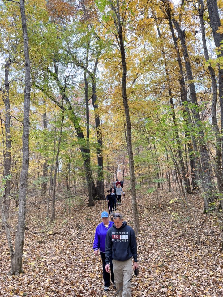 KDEStuVoice's tweet photo. #StudentTwitterTakeOver! 🙌🏻
From Justin Dunning: Lyon County High School FBLA hosted Tails on Trails to promote animal wellness, community fellowship and the local parks’ trail system. This event — executed by FBLA members — raised money for the animal shelter. #UnitedWeLearnKY https://t.co/cYUTVm0L0R