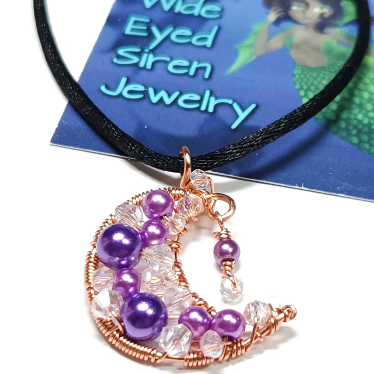 WideEyedSiren77's tweet photo. Does anyone love the moon as much as me?😍
Newly listed in my shop
https://t.co/zzymfSmQvi 

#jewelry #jewelryartist #ShopSmall #support #smallbusiness #workingartist #love #handmade #art #artist #Gift #purple #pink #wirewrappedjewelry #dreamy #vibes #rt https://t.co/3rijlIhdmv
