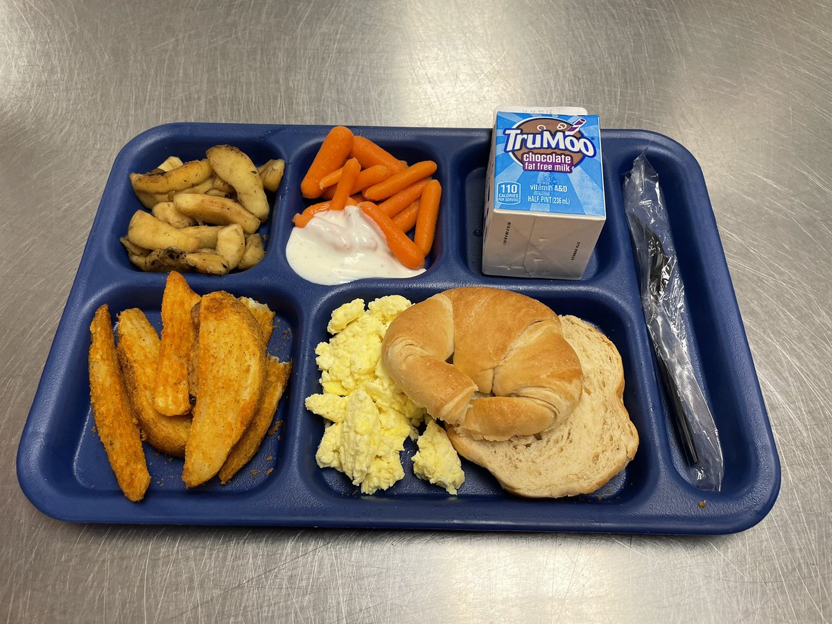Mustangcafe502's tweet photo. Breakfast for lunch today 11/2 Cheesy scrambled eggs/w croissant, Sausage/w croissant, or Yogurt /w cheese @jcpsschoolmeals @mooremustangs https://t.co/oWzLzG3LQA