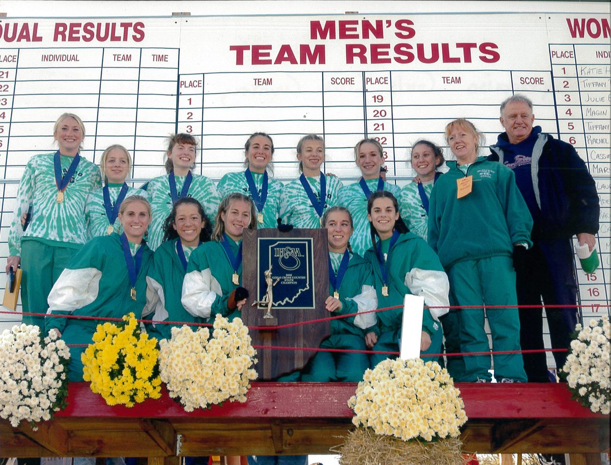 20 Years Ago Today (Nov. 2, 2002) The Valparaiso Vikings won the #IHSAA Girls Cross Country State Championship! 🏆🥇🎽🔥🟢⚪️ @AthleticsValpo @INTrackCCAssoc Official Program: legacy.ihsaa.org/portals/0/Flip…