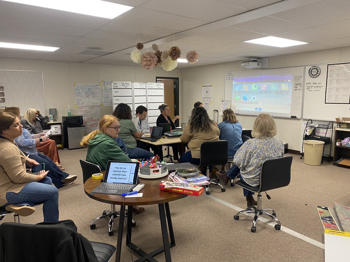icburton's tweet photo. Teacher Leading and Learning! @R_FISD https://t.co/u5AweOU0Tj