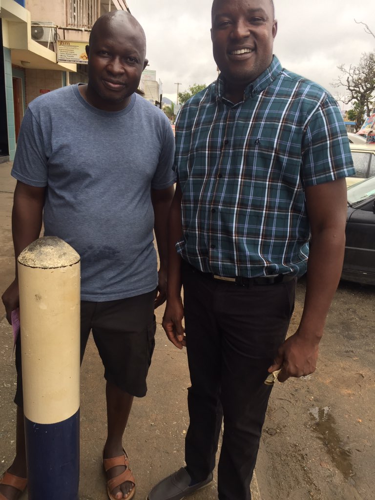 Ndaiwazivira pa Twitter tisati tambosangana , nhasi dhuma dhuma na <a href="/lmakombe/">Leonard Makombe</a> ! Ndikati mandiziva here! ndini uya uya wepa Twitter!! It was nice meeting you bro ! <a href="/batsim74/">Batsirai Mutasa</a>