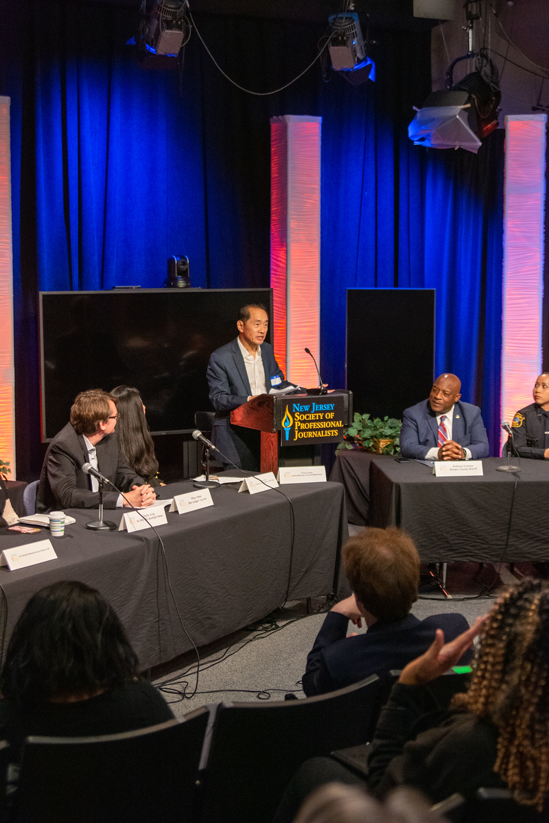 On October 20, the nationally recognized <a href="/wpunj/">wpunj</a> Society of Professional Journalists held a discussion on press portrayals of Asian Americans. The event featured <a href="/PIX11News/">PIX11 News</a> anchor <a href="/HSanchezTV/">Hazel Sanchez</a>, Emmy Award-winning investigative reporter <a href="/tihuachang/">Ti-Hua Chang</a> &amp; other special guests. #wpunj