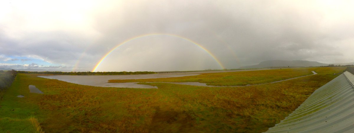 GeoConor's tweet photo. Rainbow over Roe River Estuary 🌈 @BinevenaghLPS @greenatqueens @QUBGeography @WeatherCee @barrabest @angie_weather #SmartCams https://t.co/Ddq9Mej6at