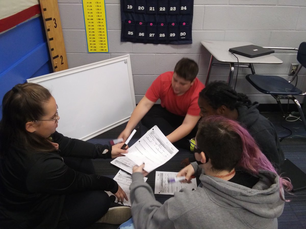 MrsDouglas3isd's tweet photo. Identifying our Point of Confusion, what we already know & content vocabulary in order to get help from our peer tutors to clarify and answer our Point of Confusion. #AVIDFamily #AVIDTutorial @BinghamBears #BearsRising #ISDStrong https://t.co/vFmNaSjgxg