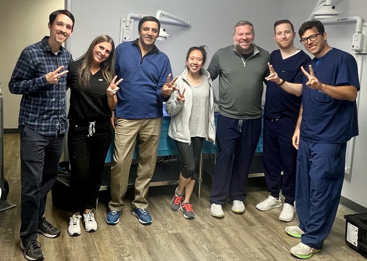 MSK Fellows Matt Gandy MD, George Ray DO, Flavio Silva MD, and Cindy Weinschenk DO joined Dr. Avneesh Chhabra for a Learn & Dine. We learn everyday, but dine together semi-monthly! -Dr. Chhabra