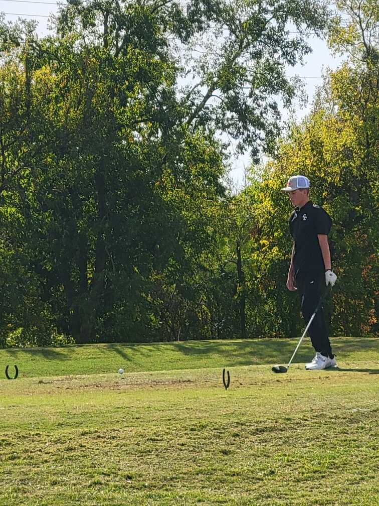 GodawgnationC's tweet photo. The Varsity Golf team placed 5th out of 15 teams in the Belton Fall Invitational at Wildflower golf course in Temple. They were lead by Coleton Sizemore (78) who finished 4th overall. Way to go Dawgs! #dawggolf https://t.co/vrNOaWwxI7