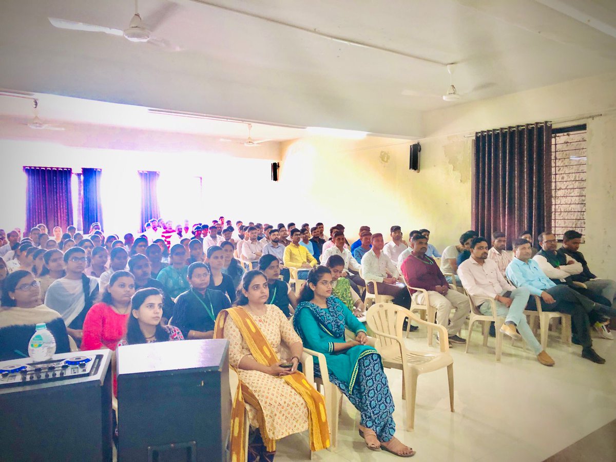 iiper_bpharm's tweet photo. Guest lecturer @ IIPER on Career Opportunities in Government Sector by 
Mr. Vishal Kachare
Drugs Inspector, CDSCO, Govt of India, New Delhi.
#bpharmacy #education #pharmacy https://t.co/npk8WoThJo