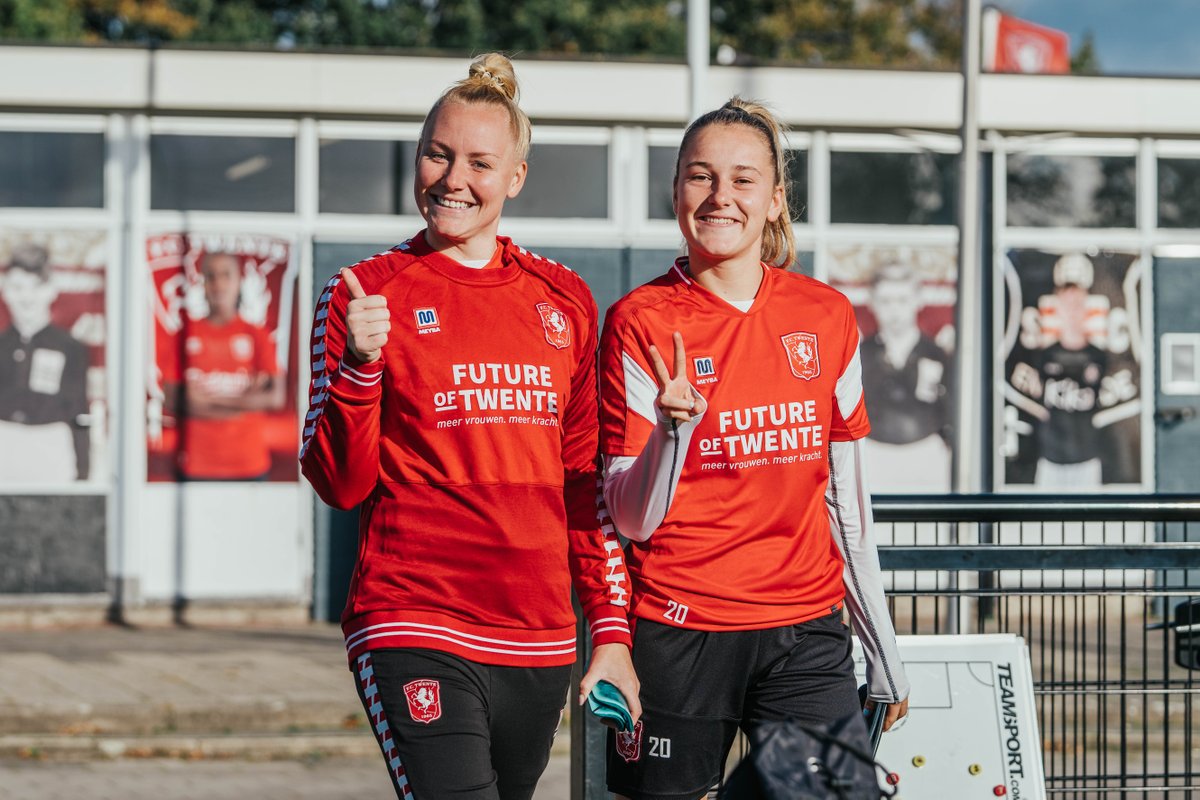 FCTwenteVrouwen's tweet photo. 👋✌️

🔴 #FCTwente https://t.co/r717z3RYnx