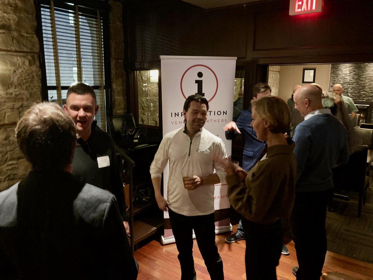 informationvp's tweet photo. 🤠 Calgary! Thanks for braving the snow to come hang out with us last night. We had a fabulous time getting to know the #AlbertaTech ecosystem. Looking forward to doing it again soon!

And thanks again @Helcim for being our catalyst into Calgary! https://t.co/HBPtCZa0BJ