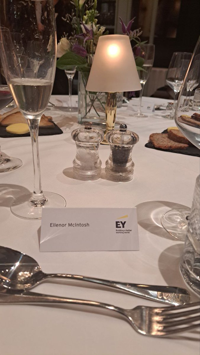 TwipesUK's tweet photo. Our co-founder Elle had the pleasure of spending last night at the @EYWomensNetwork Entrepreneurial Winning Women dinner. Very grateful to @EY_UKI for this amazing opportunity to talk about Twipes and to be amongst so many inspirational businesswomen. https://t.co/P9Pbel1A3M
