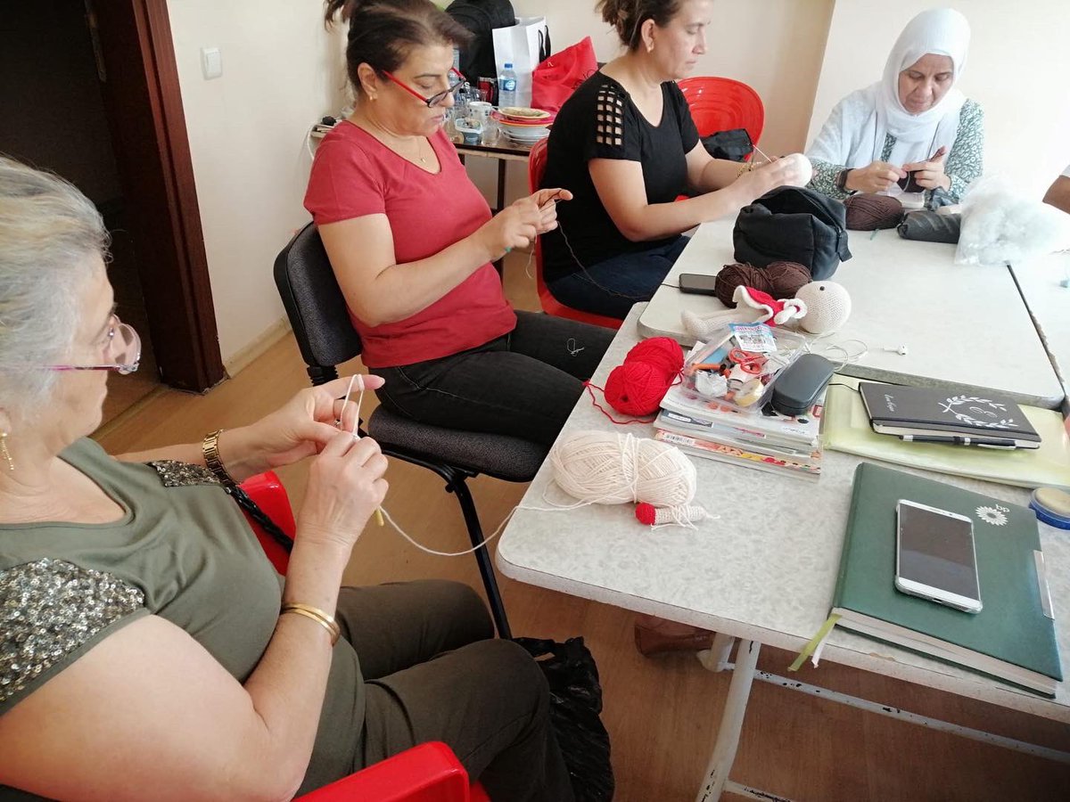 iskenderunhem's tweet photo. İskenderun Mustafa Kemal Mahallesi Kültürevi  Amigurumi Kursumuz başlamıştır.Kayıt olmak için Halk Eğitimi Merkezimize gelip başvuru yapabilirsiniz. https://t.co/hZytYaCqnl
