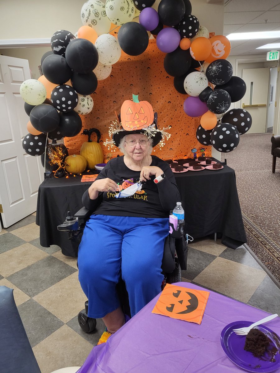 livebonaventure's tweet photo. Halloween at our communities was a haunting success!

#retirementperfected #halloween #Halloween2022 #seniors #seniorliving #senior https://t.co/akMnsCx1ew
