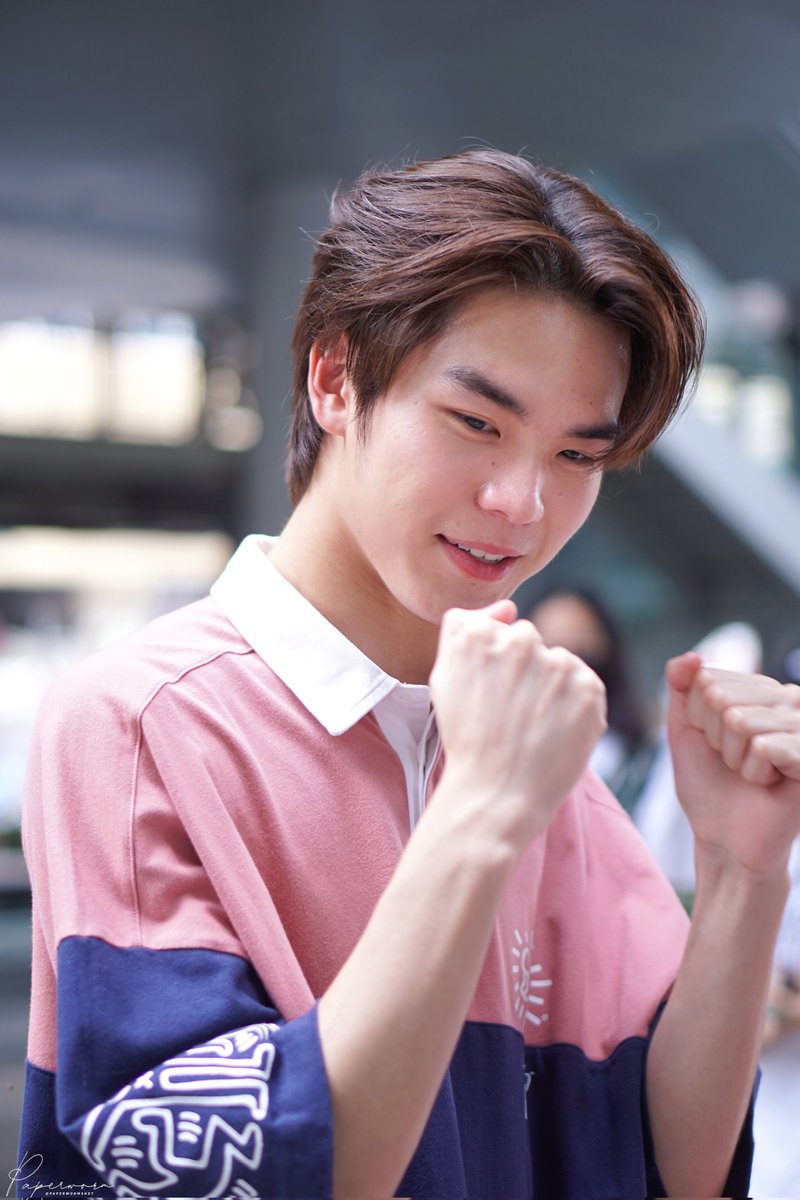 paperworm_shot's tweet photo. ดีใจด้วยนะคับบบบ @PKrittanun 🎉😍💚
//ท่ากับแท็กไปด้วยกันได้พอดีเป๊ะเลย น่ารักมั่กกก 😉💕

#50KSendLoveToPing 
#PingKrittanun #TaLingPing https://t.co/fhQ1Xj3rLT