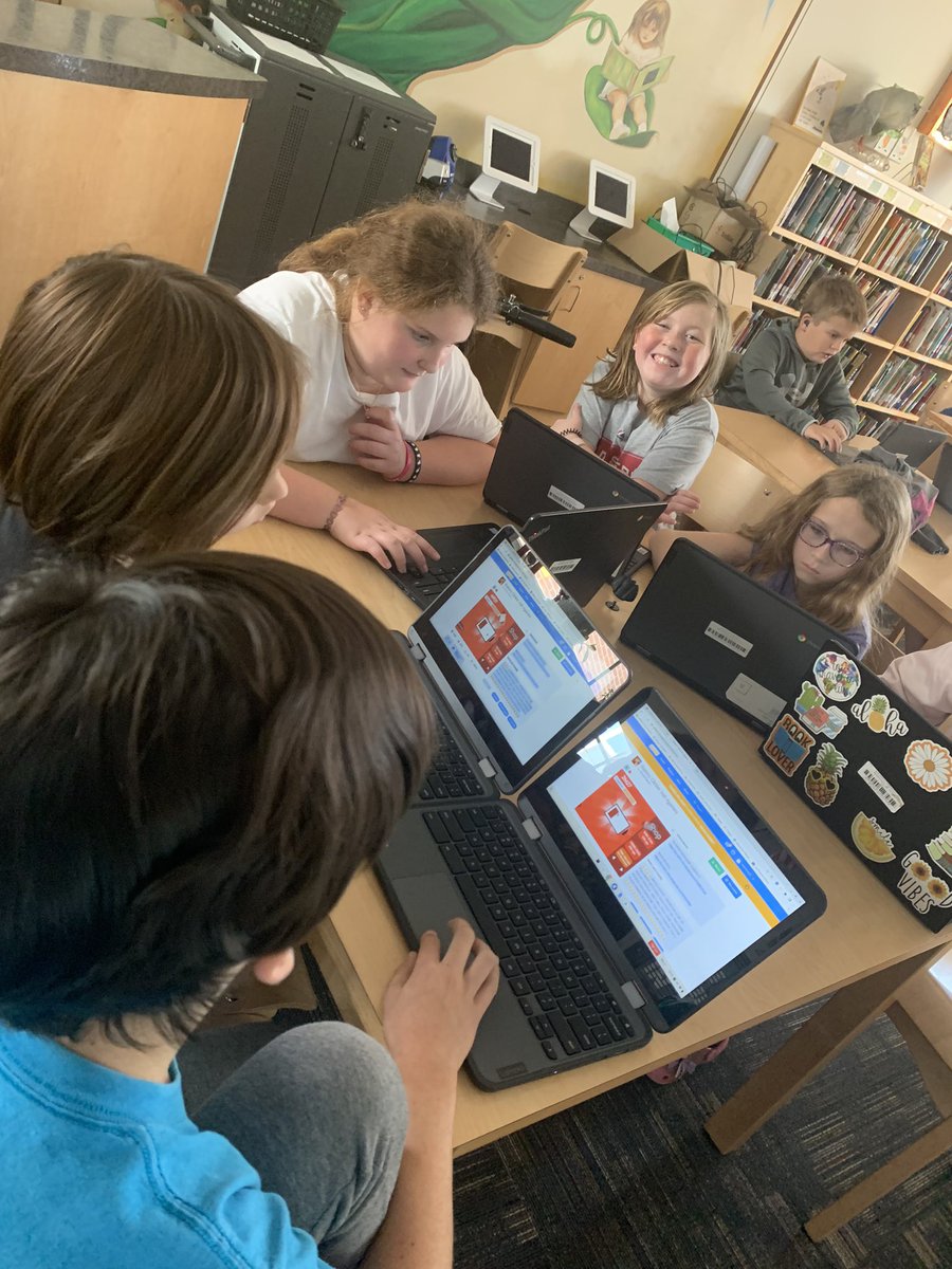DrHumeSTEM's tweet photo. Intro to Scratch-Engagement is high today! #coding #videogamecreation #blockcoding @EngageSDOW https://t.co/fOYCCsgYfN