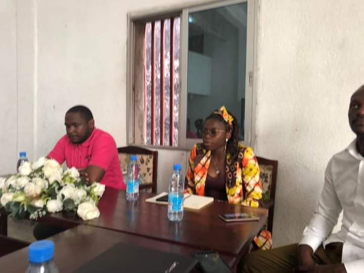 AfriYAN_Camer's tweet photo. Le droit à la #SSR est un droit inaliénable à tout être humain. Un handicap ne change pas celà. Causerie éducative sur la #SSR chez la jeune fille vivant avec un handicap. Organisée par #AssADEH en partenariat avec @AfriYAN_Camer.
#PutYoungPeopleFirst
#LeaveNoOneBehind https://t.co/DeDQItFHFi