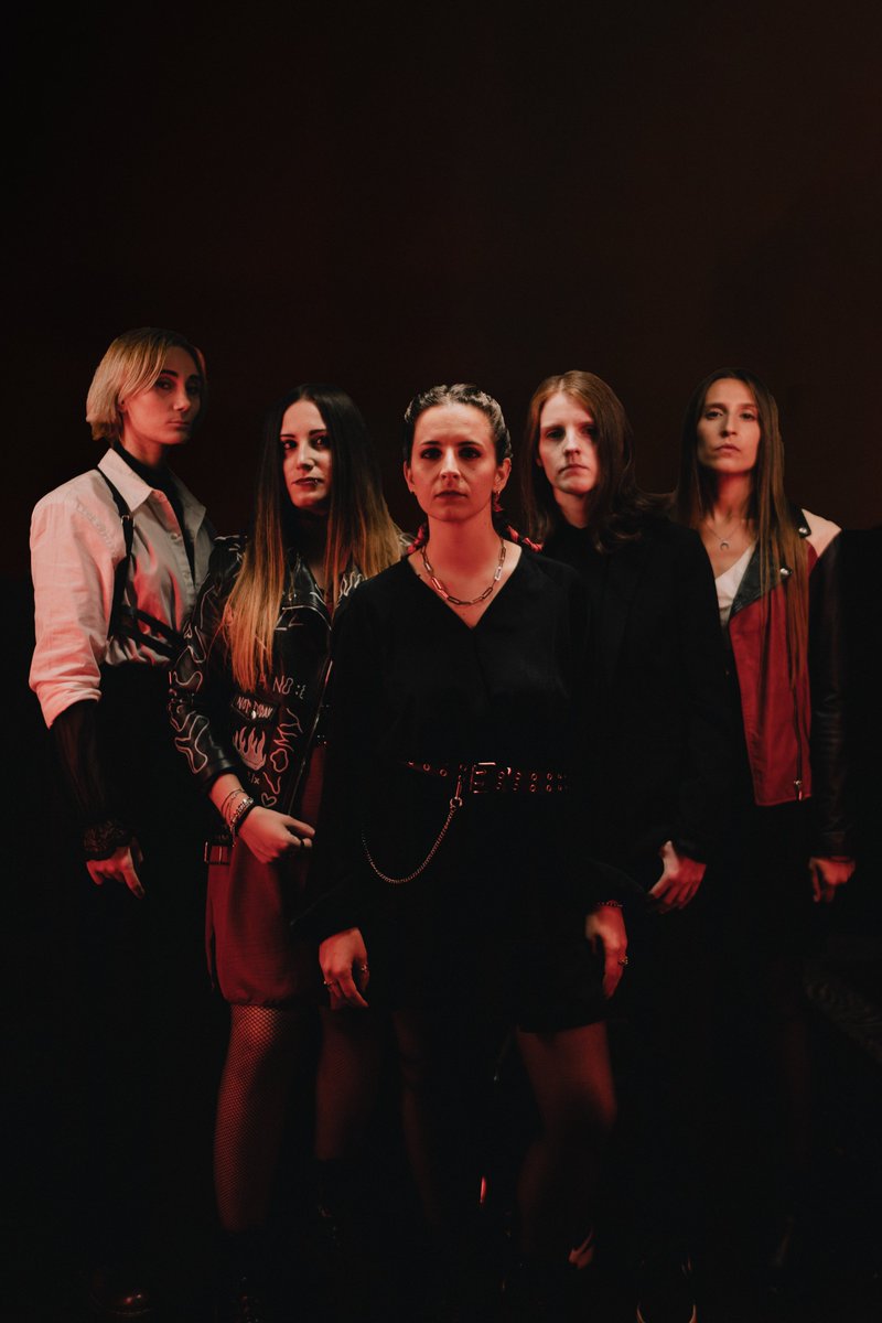 BandPandorea's tweet photo. We are approaching the end of this amazing year and we want to give you a very special and personal footprint of an iconic act directly from 2008's wave of pop music.

Stay tuned the very next days for more details 💫

#pandorea #girlband #femalefronted #girls #rock #music #band https://t.co/tc1hHGdZB0