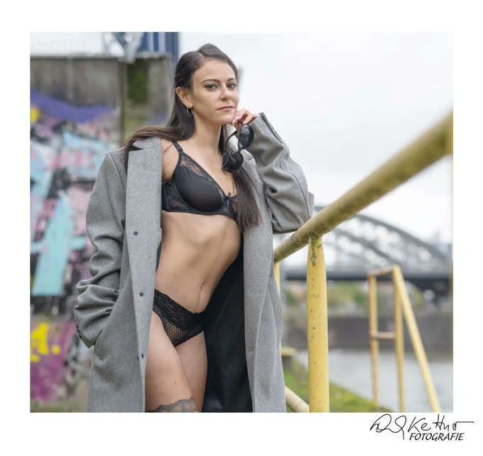 Autumn in Frankfurt 🍁🍂 https://t.co/VZxTWIp2EH<a href="/tag/heart"class="tags"><span>#heart</span></a><a href="/tag/sexy"class="tags"><span>#sexy</span></a><a href="/tag/tattoo"class="tags"><span>#tattoo</span></a><a href="/tag/butt"class="tags"><span>#butt</span></a><a href="/tag/underwear"class="tags"><span>#underwear</span></a><a href="/tag/teaser"class="tags"><span>#teaser</span></a>