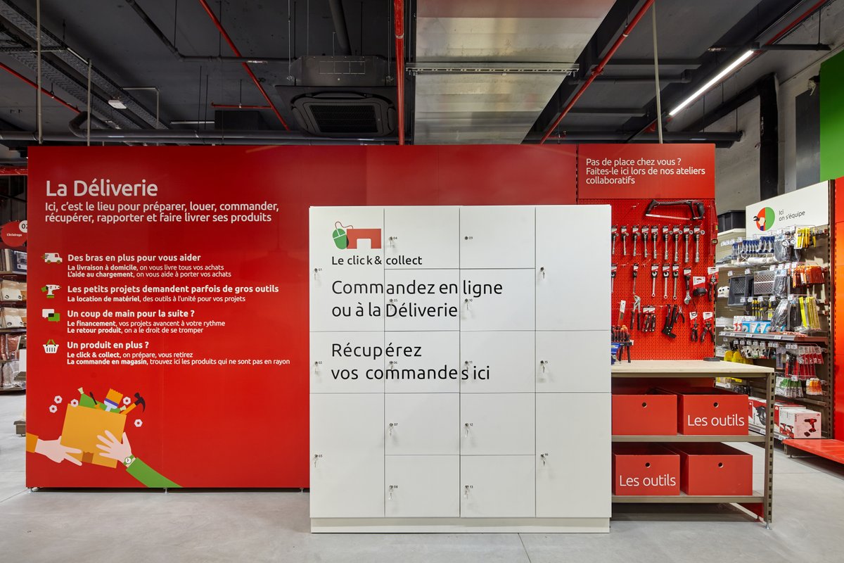 volcandesign's tweet photo. 🟢 🛠 Une nouvelle stratégie d'offre produits et services pour le magasin @MrBricolageSA du centre commercial "Les Ateliers Gaîté" à Montparnasse 🛠 🔴
#gaîtémontparnasse #mrbricolage #services #Magasin #montparnasse #paris #bricolage #Retail #inspiration #implantation #designer https://t.co/wwrQeFVwjc
