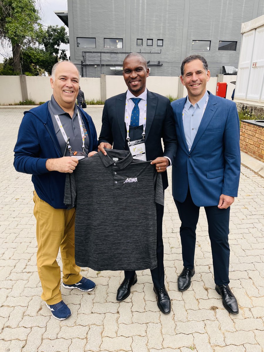 APWA President-Elect Gary Losier and APWA CEO Scott Grayson are meeting with the Institute of Municipal Engineering of South Africa! They're joined by IMESA President Sibusiso Mjwara.