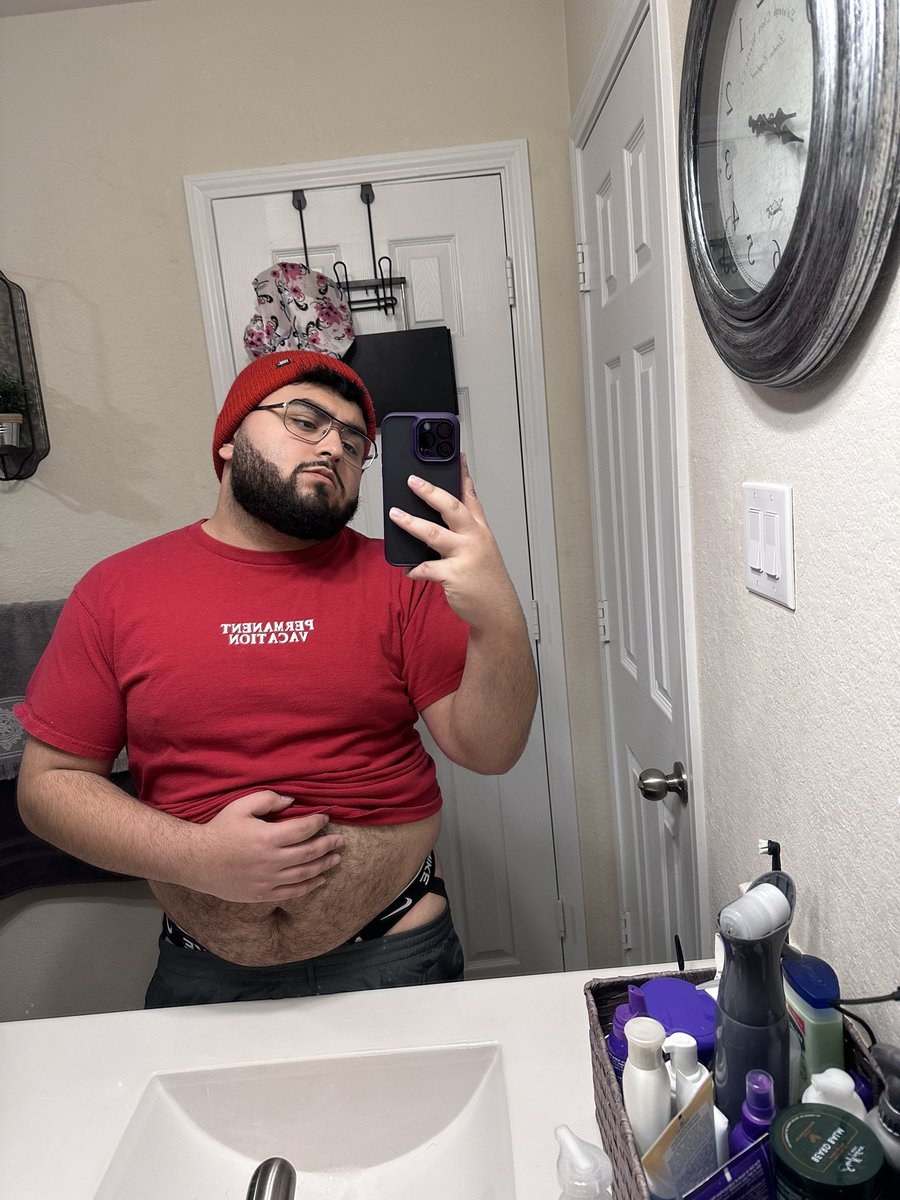 Aaron💜 tweet media