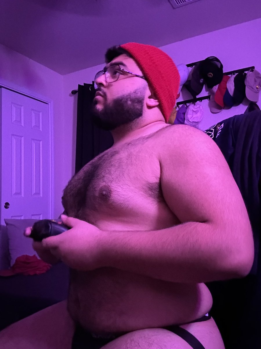 Aaron💜 tweet media