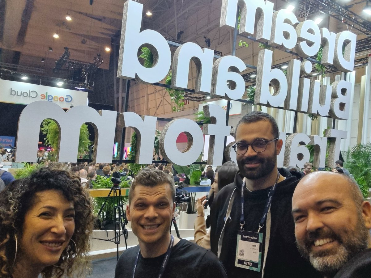 StephaneIbos's tweet photo. Team @Keypupio at #websummit22 . Great to feel the vibe! https://t.co/0E4WpwWcyt