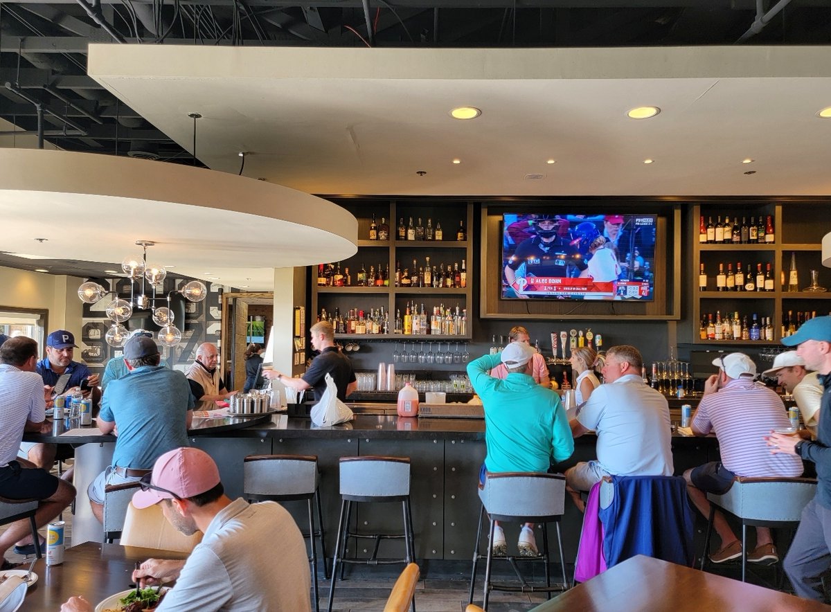 HuntValleyCC's tweet photo. Thank You for your understanding yesterday evening as we worked to fix a surprise plumbing issue. All systems are go and we are happy to invite everyone to Pigs &amp; Prawns tonight from 5pm-8pm!

One of Chef Hunt's favorites: Choose between delicately cooked pork ribs, perfectly... https://t.co/iKoGrLmnpO