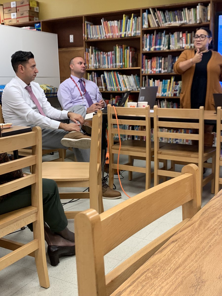 DrcarrollPC's tweet image. @AmericanReading doing a fabulous job at King Street School with principals, APs and coaches as we continue to grow as a team in our new literacy program! Thank you to @KSS_Principal and @ACaroliniAP for hosting today! @VLakestream @JLevidisPC