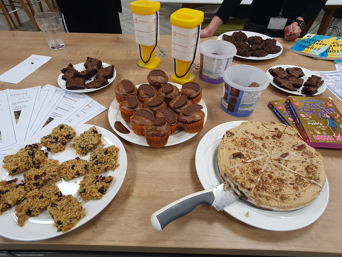 LillyDrak's tweet photo. @EnableLaw @CPPBristol Bake sale today! I will let the cakes speak for themselves. 1 hour after we offered them to the office, we had already met my target..! https://t.co/qEWAWEfUCl