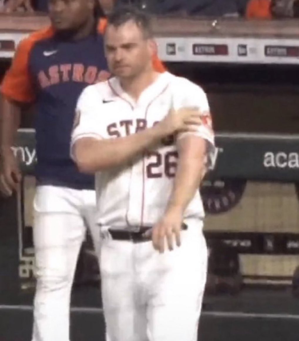 astrosmemes tweet media