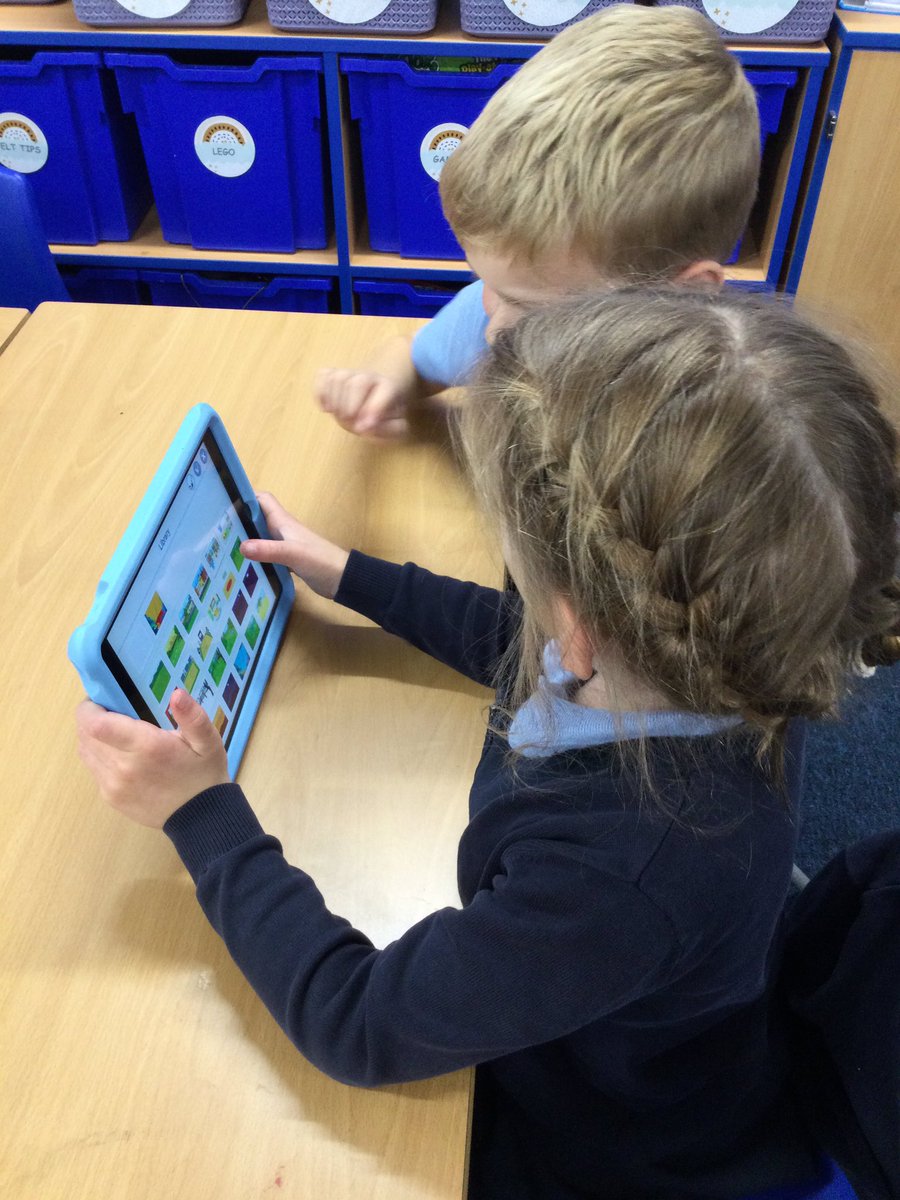 CCCRPrimary's tweet photo. Today in computing, we started a new topic on ScratchJr. We had so much fun learning to add backgrounds and add characters. Some of us edited our characters to be a bit more funky 🤩🕺 #cccry2 #cccrcomputing https://t.co/eyXO3oQcR1