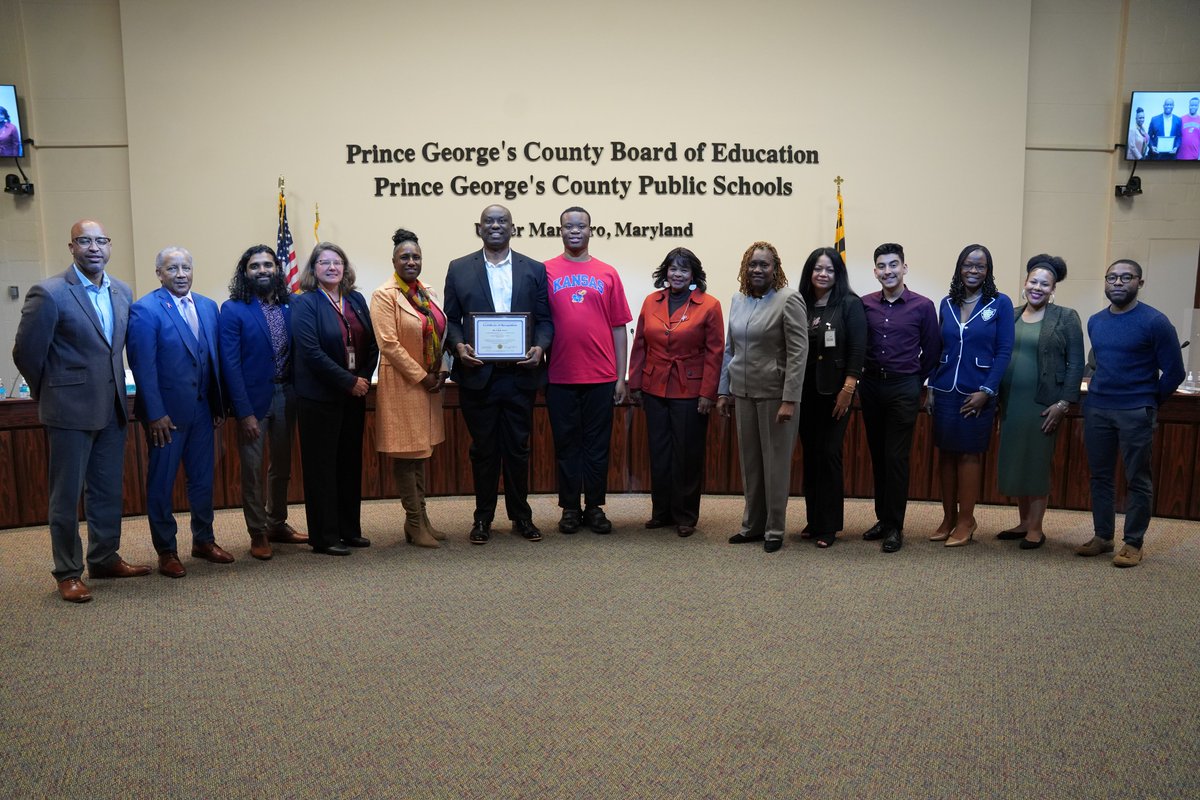 Great work never goes unnoticed when it comes to the PGCPS Board Members! 

At the October 27, 2022 Board of Education Meeting our Board Members recognized Dr. Chidi Duru [teacher and Science Department Chair at Crossland High School] and the Legends Charter School.