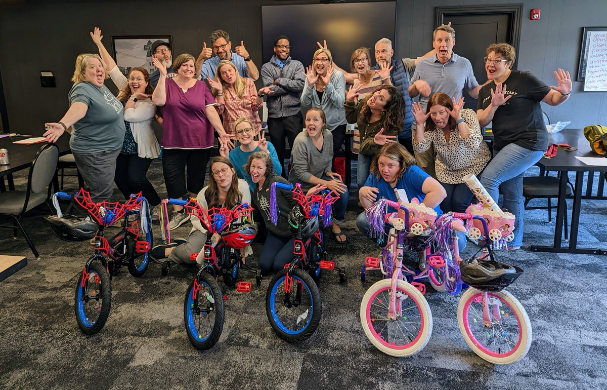 ArtisanElrng's tweet photo. November is #NationalGratitude month, and we are grateful to our employees who give back to our community. During our company retreat, Artisans donated $500 and built bikes for The Ian Smith Foundation (https://t.co/FlRxmo5yzi).

#Community #Philanthropy #GivingBack https://t.co/7eSdp8Iy5E