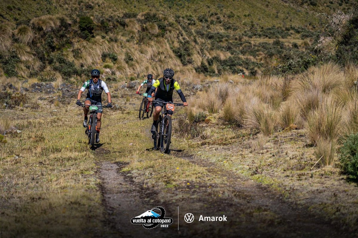 nacalderon1's tweet photo. Gracias @machutec por siempre estar y familia por ser motivación e inspiración @agus_rider007 @Pochi_s23 #Abby se los ama la bola 🥰🫶

Team @g_colambo 

#Ecuador #lovecycling #livetoride #gcolambo #Metodocolambis #XCMLoja #mtbloja #cotopaxi #vueltacoto2022 #allyouneedisecuador https://t.co/T1ukmP9upc