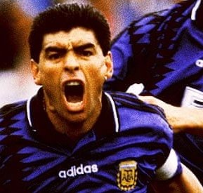 القميص الأخير و الإحتفالية الأخيرة مع التانجو..
للأسطورة/ دييغو أرماندو مارادونا. 
غداً في دريت أو ما دريت 
تابعوا الحلقات يوميا على إم بي سي أكشن #MBCAction 
#مارادونا #الأرجنتين #كأس_العالم #كرة_قدم #نابولي #برشلونة 
#maradona #napoli #argentina #messi #football #sscnapoli