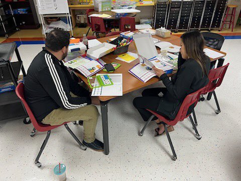 DanaBoyd0922's tweet photo. What a great Hands on Training this morning for our 3rd and 4th grade teachers with @hand2mind . @ParklandES is on fire 🔥 @YsletaISD https://t.co/SOZhdfyVpT