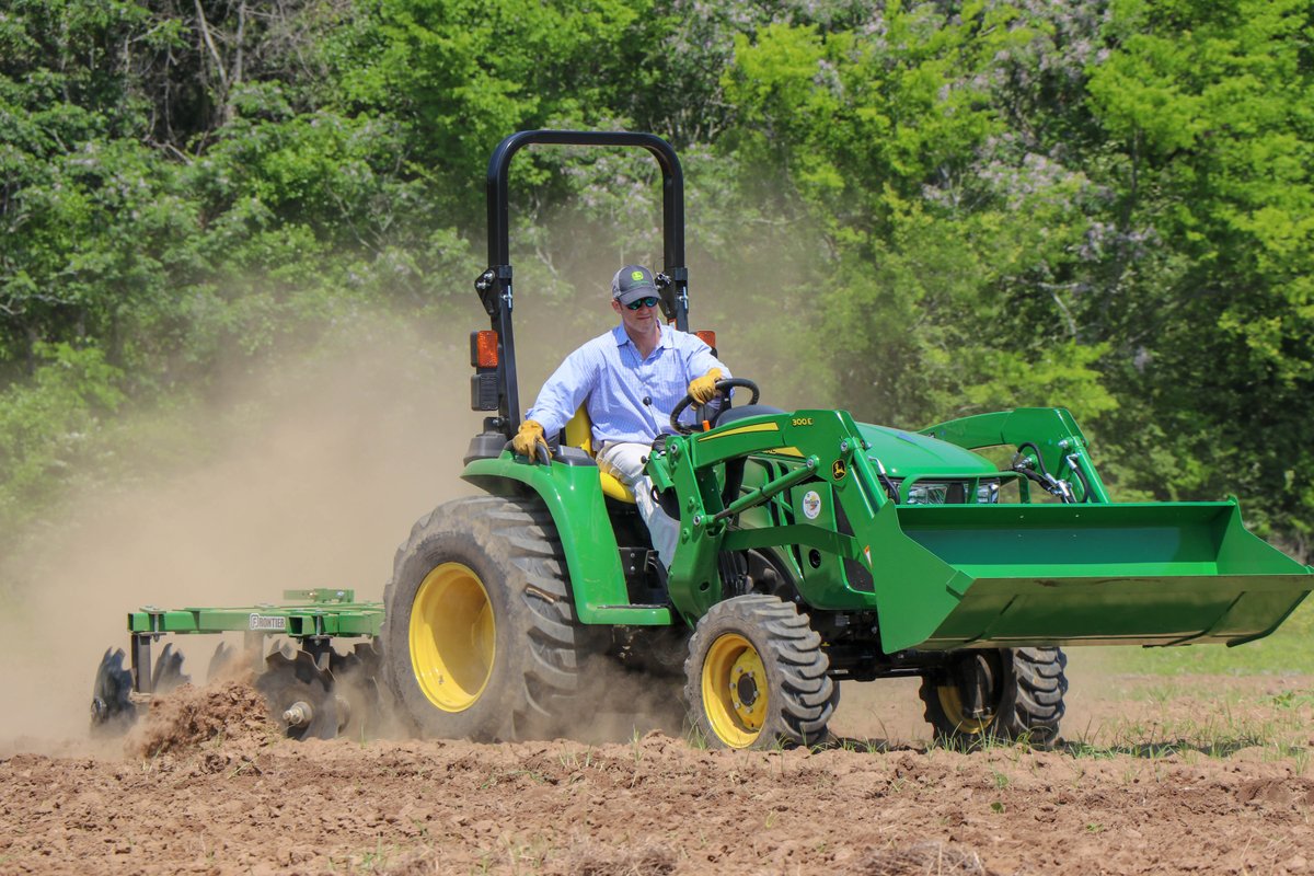 Working hard or hardly working? The right equipment makes any job look easy! To learn more about the 3025E, visit sunsouth.com/3025E.
