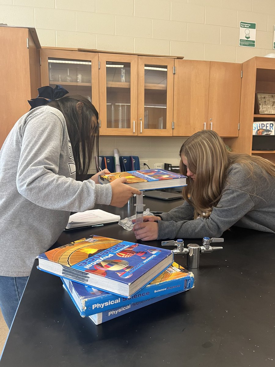ScienceSnyder's tweet photo. Exploring the properties of gases today by pressurizing gas in a syringe #handsonscience @CMSFalcons200 @WoodstockD200 https://t.co/SiXgQ5kaTv