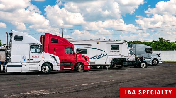 IAA_Comprador's tweet photo. ¿Sabía que IAA también vende camiones pesados y medianos, así como equipos de construcción a través de nuestra subasta IAA Speciality? Las subastas son todos los miércoles a las 9:30 a.m. CT. https://t.co/v5qg65AGlS https://t.co/GbpcSQojWw