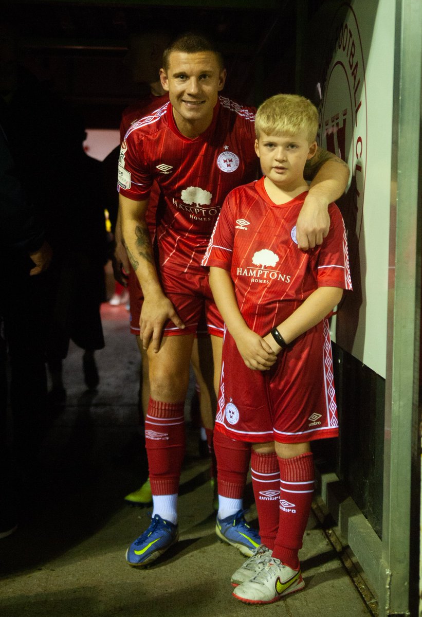 𝐅𝐀𝐈 𝐂𝐮𝐩 𝐅𝐢𝐧𝐚𝐥 𝐌𝐚𝐬𝐜𝐨𝐭 🔴 Does your daughter or son dream of leading the Reds out at the Aviva Stadium? Here's their chance... 📲 shelbournefc.ie/mascot-competi… #DublinsFinest | #HomeBoysHome