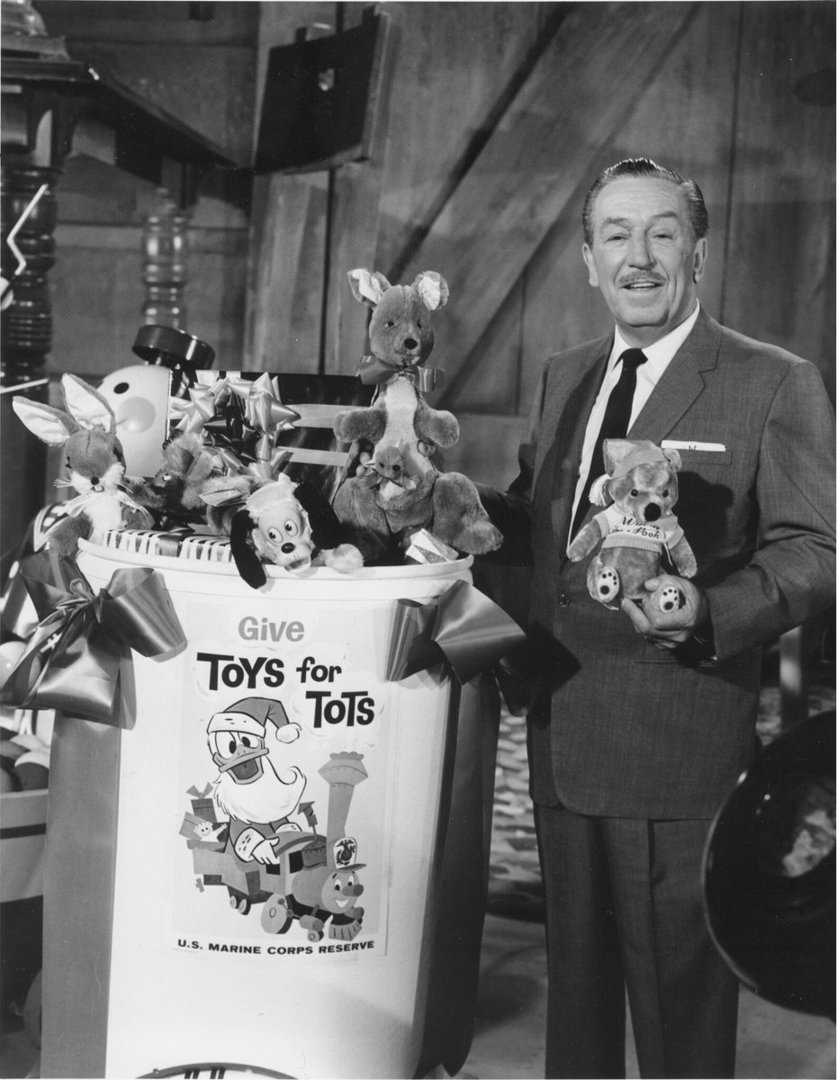DisneyParks's tweet photo. It’s the season of giving and time to kick off the #DisneyUltimateToyDrive. We’re celebrating 75 years of supporting Toys for Tots to provide gifts to children and families in need! Want to join in the holiday spirit? ✨ Learn more: https://t.co/HYSddVhvN7 https://t.co/bGE8hG5osx