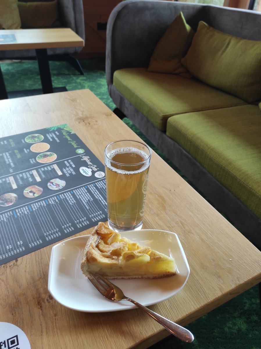 CatRin 🍑 tweet media